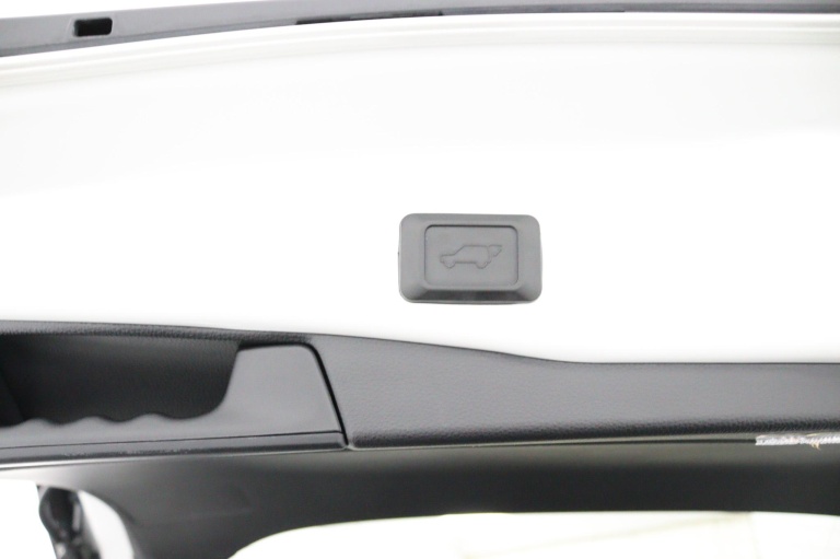 Toyota RAV4 - 2.5 Plug-in Hybrid AWD Bi-Tone Plus 40