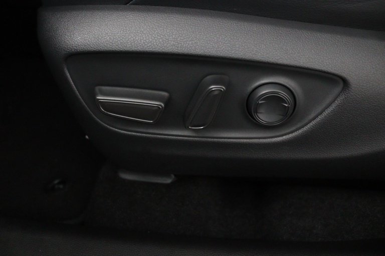 Toyota RAV4 - 2.5 Plug-in Hybrid AWD Bi-Tone Plus 42