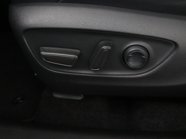 Toyota RAV4 - 2.5 Plug-in Hybrid AWD Bi-Tone Plus