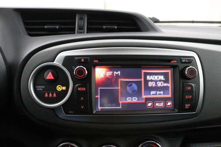 Toyota Yaris - 1.3 VVT-i Aspiration 12