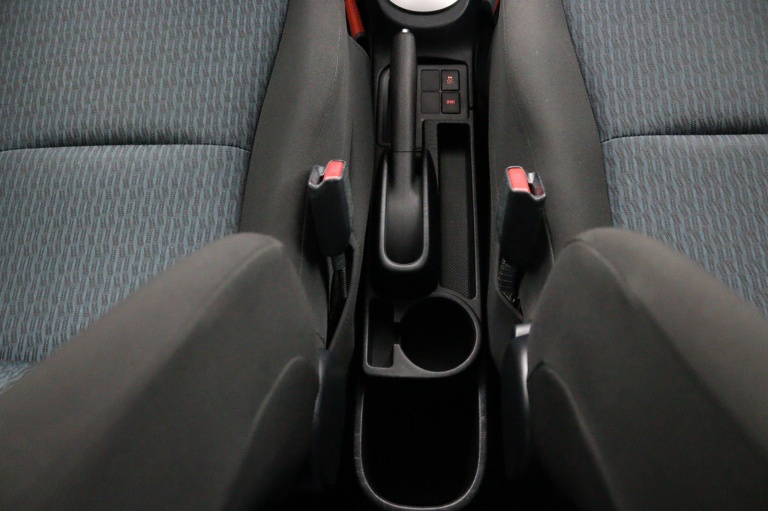 Toyota Yaris - 1.3 VVT-i Aspiration 25