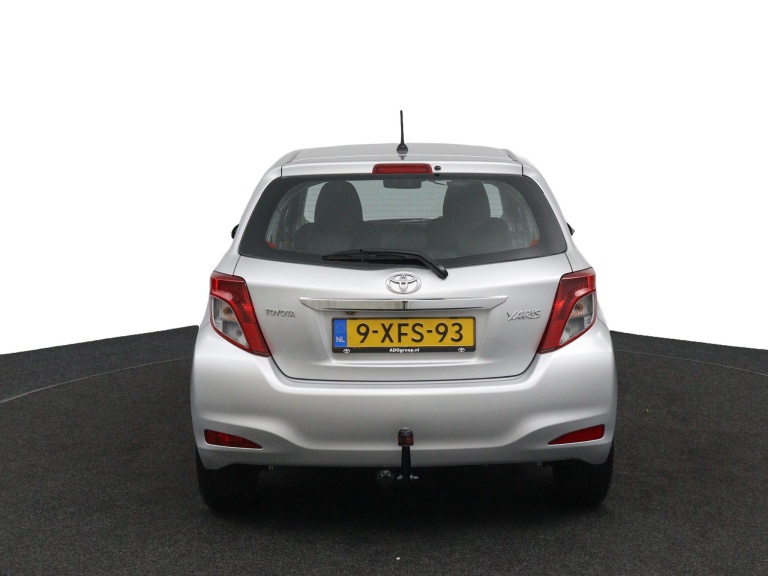 Toyota Yaris - 1.3 VVT-i Aspiration 8