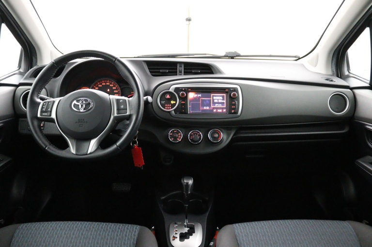 Toyota Yaris - 1.3 VVT-i Aspiration 9