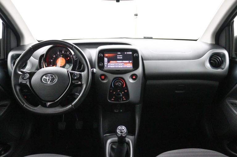 Toyota Aygo - 1.0 VVT-i x-play limited 11