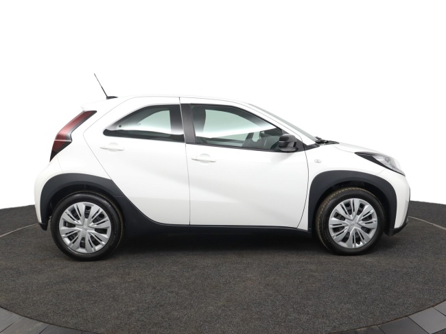 Toyota Aygo X - 1.0 VVT-i MT Play