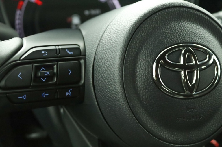 Toyota Aygo X - 1.0 VVT-i MT Play 19