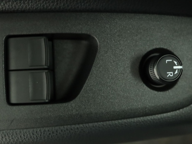 Toyota Aygo X - 1.0 VVT-i MT Play