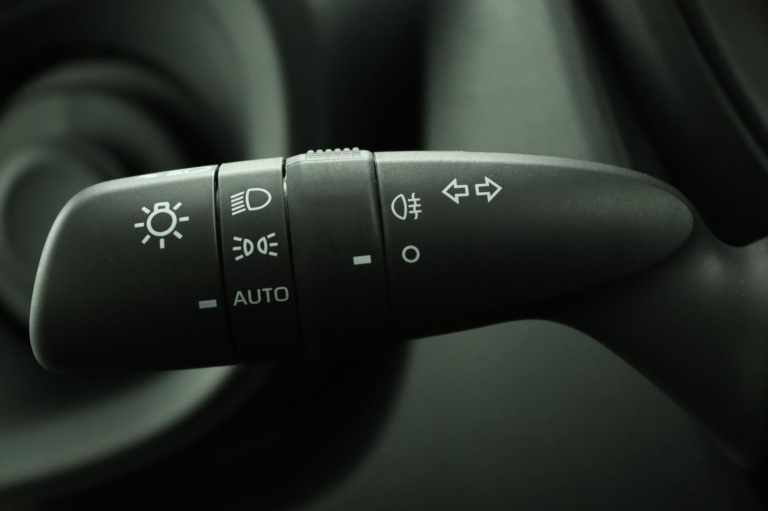 Toyota Aygo X - 1.0 VVT-i MT Play 30