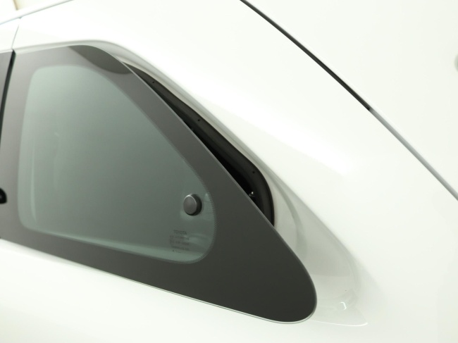 Toyota Aygo X - 1.0 VVT-i MT Play