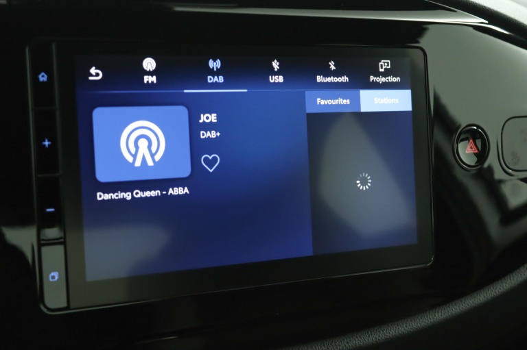 Toyota Aygo X - 1.0 VVT-i MT Play 8