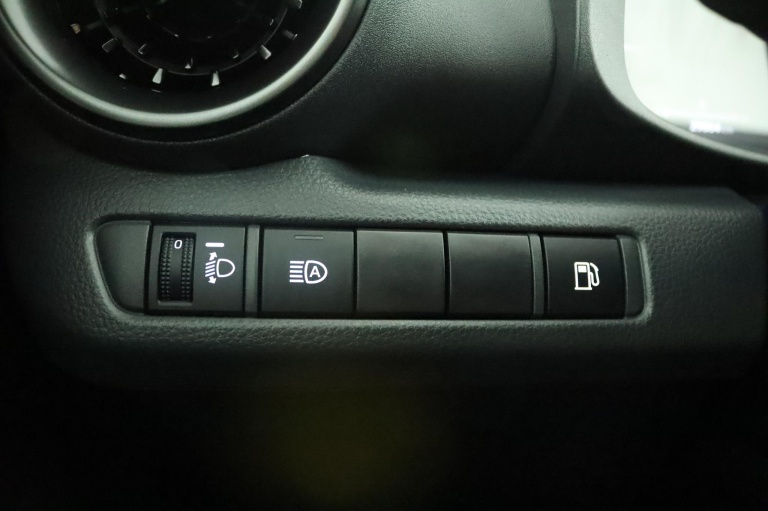 Toyota C-HR - 1.8 Hybrid 140 Dynamic 30