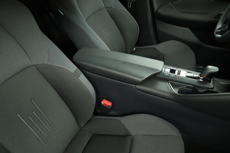 Toyota C-HR - 1.8 Hybrid 140 Dynamic 59