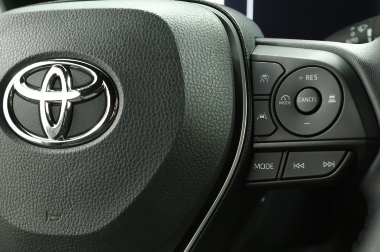 Toyota Corolla Cross - Hybrid 140 Style 21