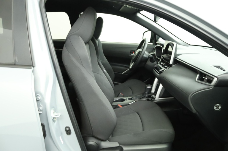 Toyota Corolla Cross - Hybrid 140 Style 22