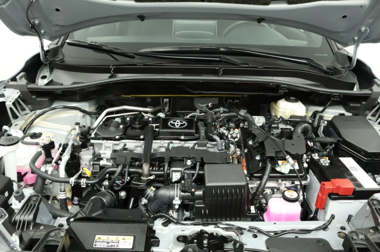 Toyota Corolla Cross - Hybrid 140 Style 35