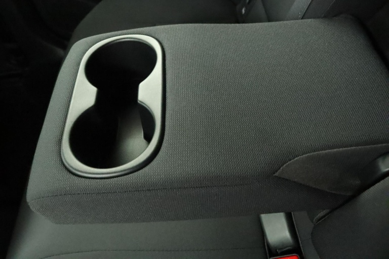 Toyota Corolla Cross - Hybrid 140 Style 40