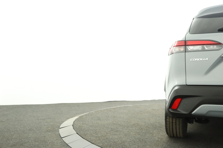 Toyota Corolla Cross - Hybrid 140 Style 41