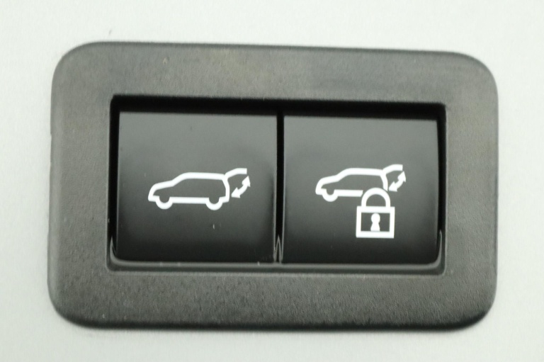 Toyota Corolla Cross - Hybrid 140 Style 43