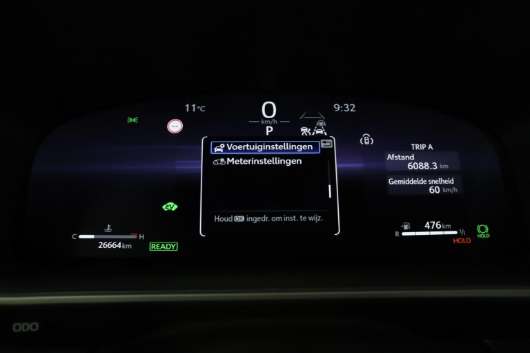 Toyota Corolla Cross - Hybrid 140 Style 52