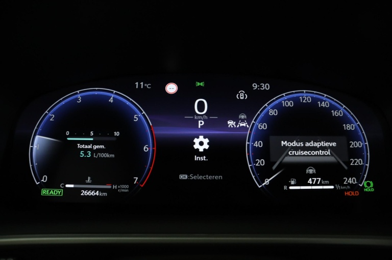 Toyota Corolla Cross - Hybrid 140 Style 6