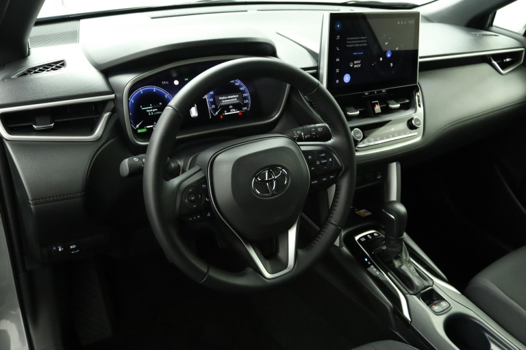 Toyota Corolla Cross - Hybrid 140 Style 62