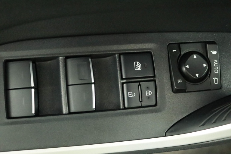 Toyota RAV4 - 2.5 Plug-in Hybrid AWD Bi-Tone Plus 29