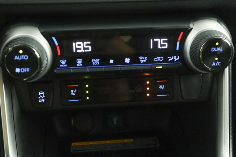 Toyota RAV4 - 2.5 Plug-in Hybrid AWD Bi-Tone Plus 7