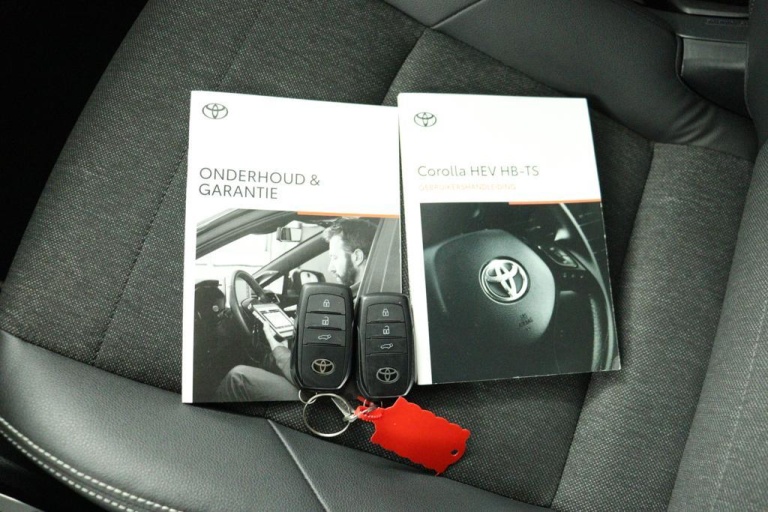 Toyota Corolla Touring Sports - Hybrid 140 Dynamic 11