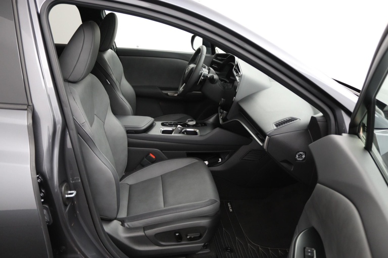 Lexus RZ - 450e Executive Line 71 kWh 21