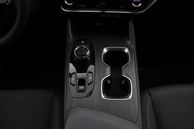 Lexus RZ - 450e Executive Line 71 kWh 26