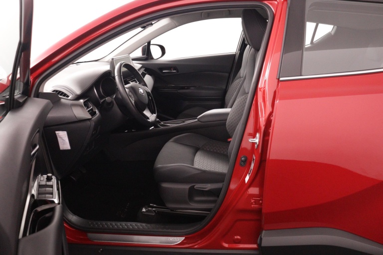 Toyota C-HR - 1.8 Hybrid Dynamic 17