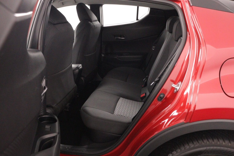 Toyota C-HR - 1.8 Hybrid Dynamic 18