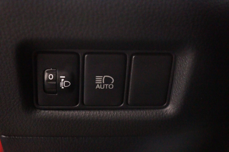 Toyota C-HR - 1.8 Hybrid Dynamic 30