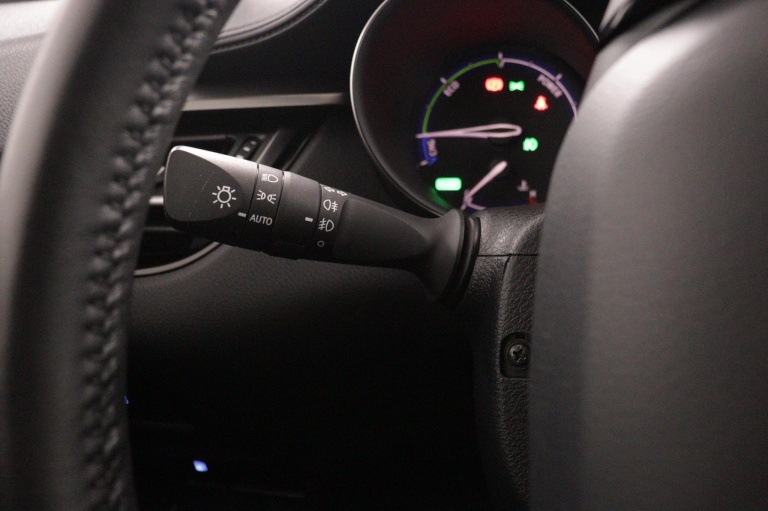 Toyota C-HR - 1.8 Hybrid Dynamic 32