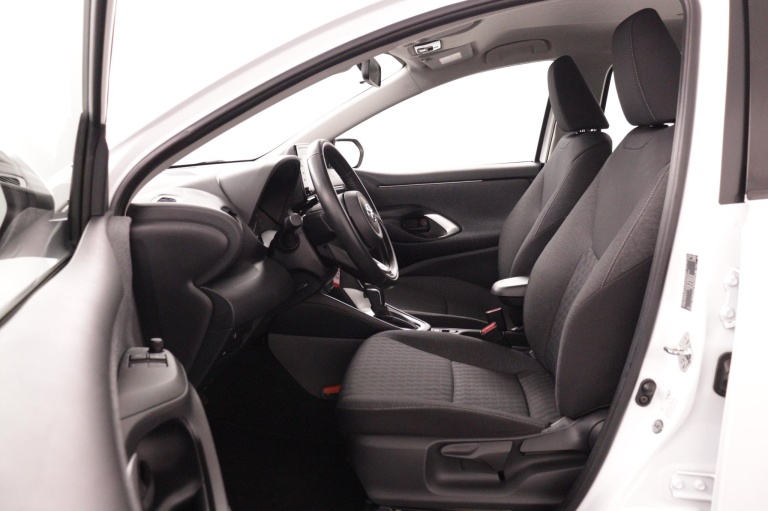 Toyota Yaris - 1.5 Hybrid Active 17