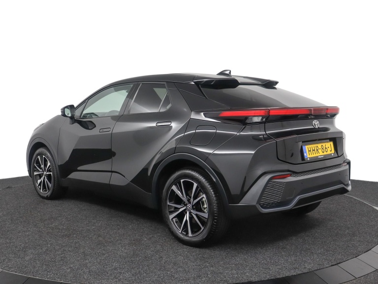 Toyota C-HR - 2.0 Plug-in Hybrid 220 Dynamic 12