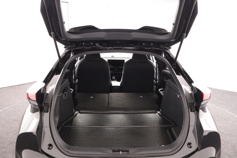 Toyota C-HR - 2.0 Plug-in Hybrid 220 Dynamic 24