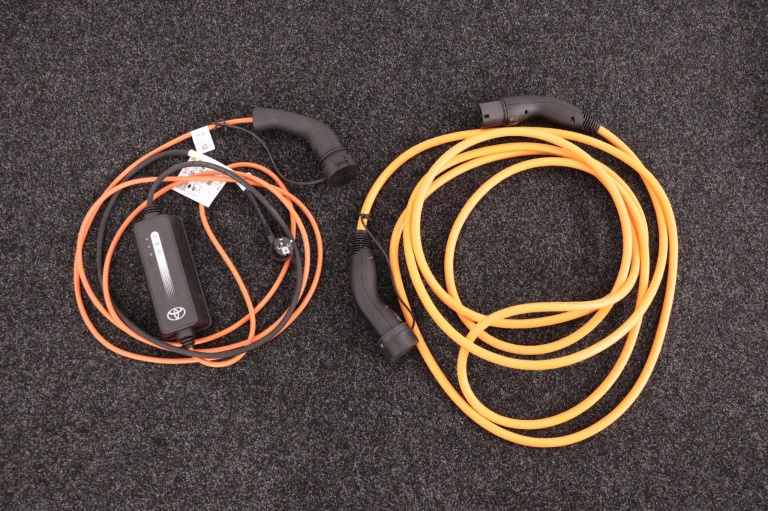 Toyota C-HR - 2.0 Plug-in Hybrid 220 Dynamic 33