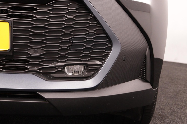 Toyota C-HR - 2.0 Plug-in Hybrid 220 Dynamic 35