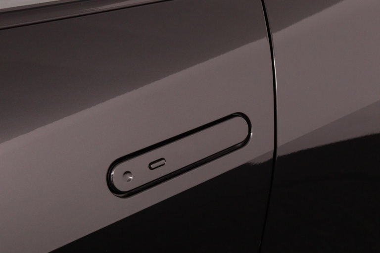 Toyota C-HR - 2.0 Plug-in Hybrid 220 Dynamic 36