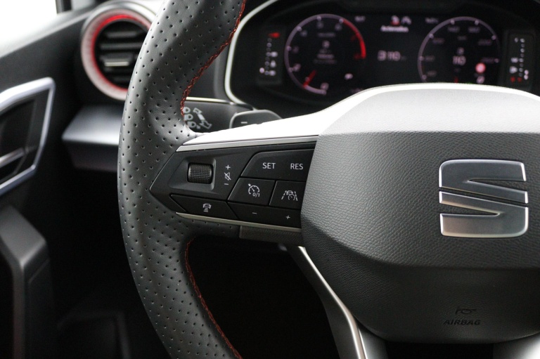 SEAT Arona - 1.0 EcoTSI FR Anniversary 12