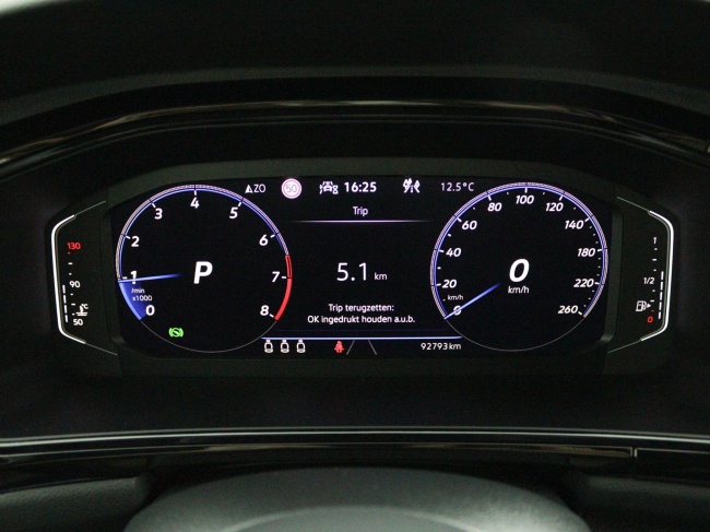 Volkswagen T-Roc - 1.5 TSI R-Line Business+