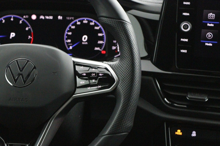 Volkswagen T-Roc - 1.5 TSI R-Line Business+ 13