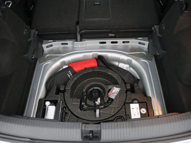 Volkswagen T-Roc - 1.5 TSI R-Line Business+