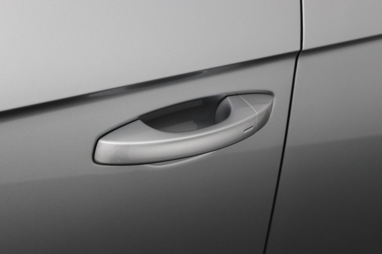 Volkswagen T-Roc - 1.5 TSI R-Line Business+ 41