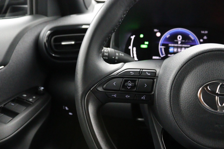 Toyota Yaris Cross - 1.5 Hybrid 115 First Edition 17