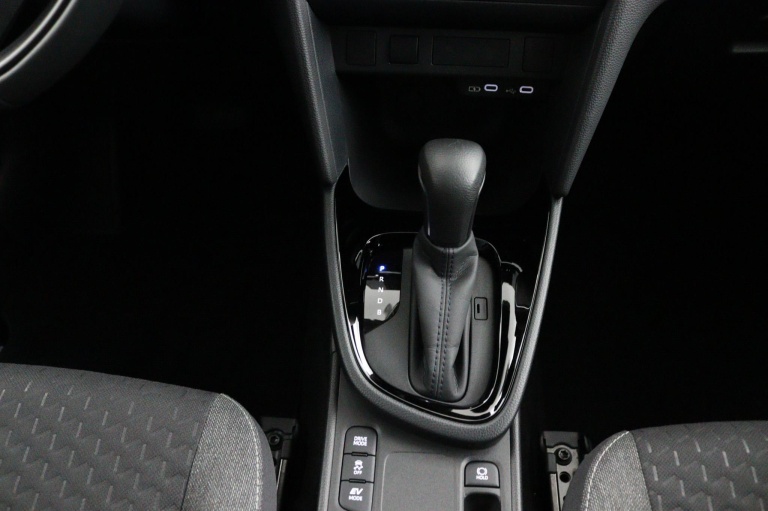 Toyota Yaris Cross - 1.5 Hybrid 115 First Edition 23