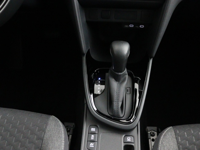 Toyota Yaris Cross - 1.5 Hybrid 115 First Edition