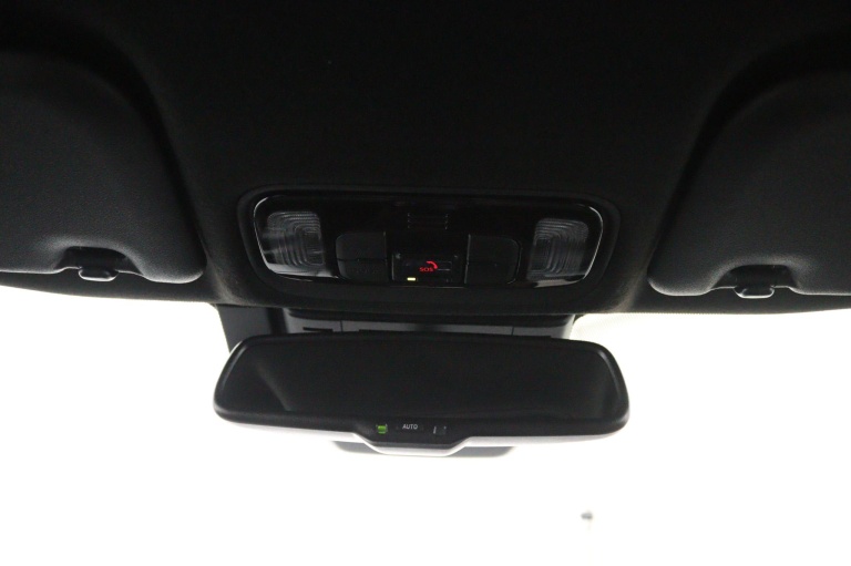 Toyota Yaris Cross - 1.5 Hybrid 115 First Edition 32