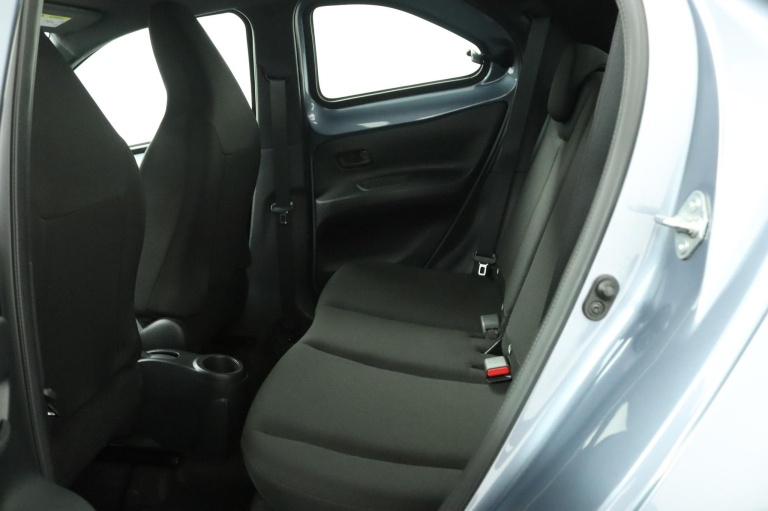 Toyota Aygo X - 1.0 VVT-i MT Play 18